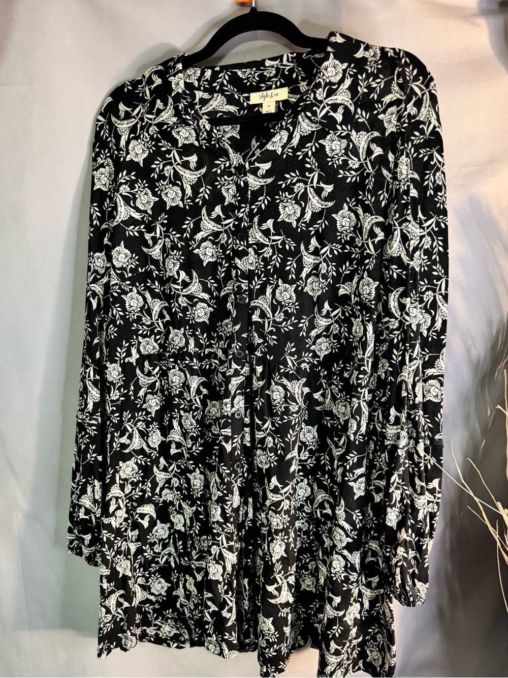 Style & Co. Black and White Floral Button-Front Tunic